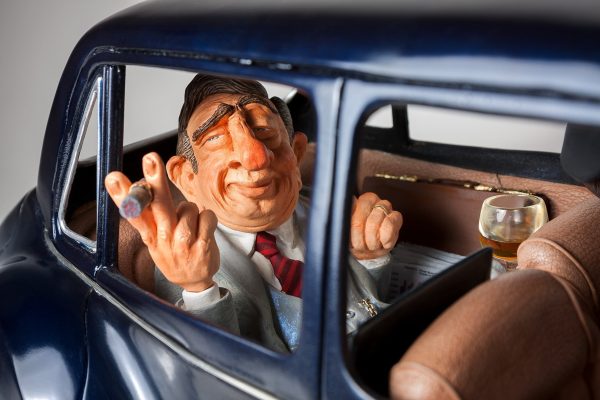 Guillermo Forchino The Big Boss Limousine Figurine - Image 3