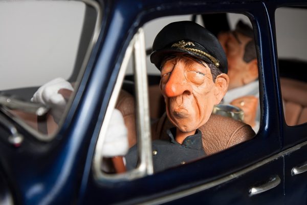 Guillermo Forchino The Big Boss Limousine Figurine - Image 5